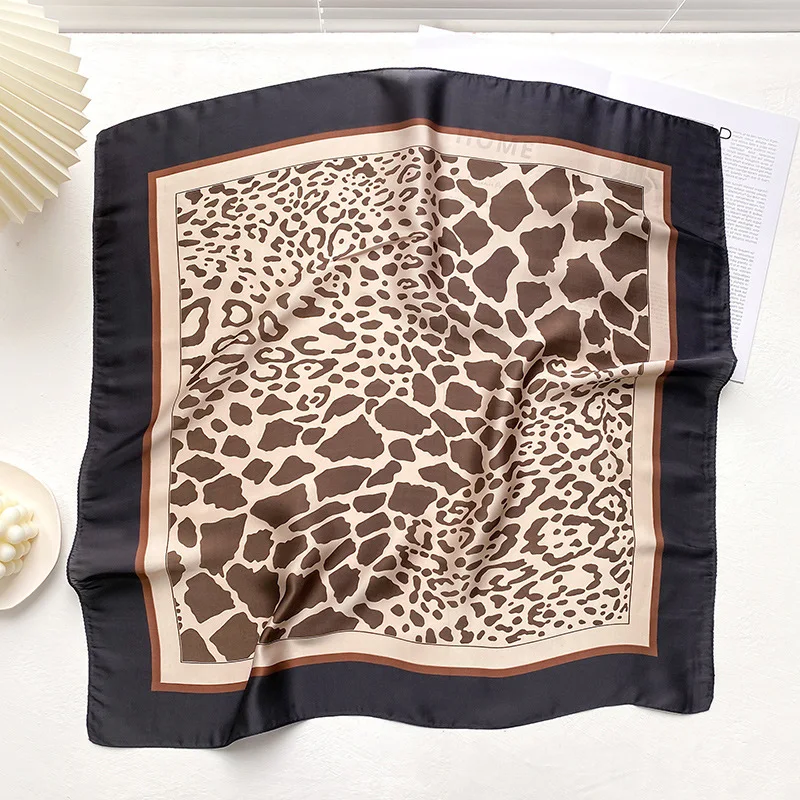 Simple Vild Fashion Color Matching Color Matching Silk Skuare Scarf