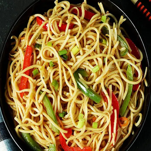 Veg Hakka Noodles(Full)