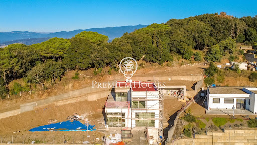 Maison avec piscine et terrasse 3