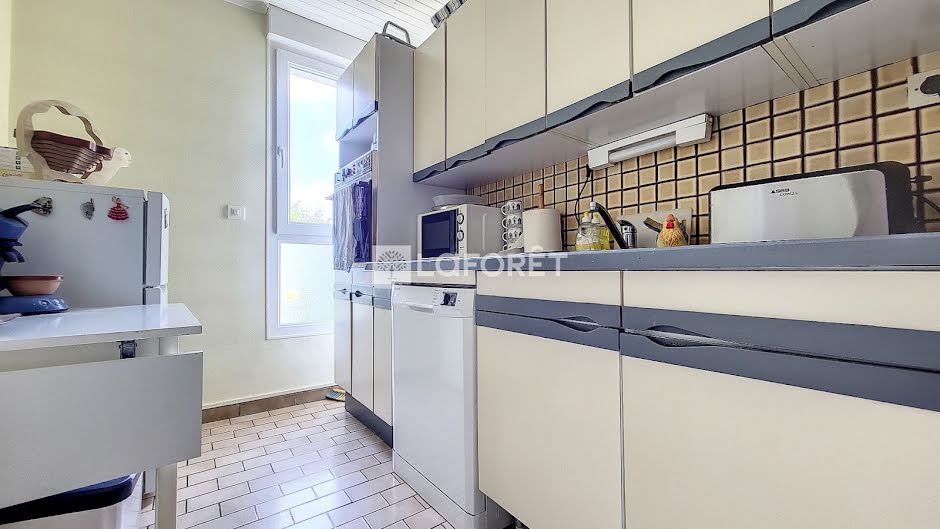 Vente appartement 4 pièces 67 m² à Saint-Pierre-lès-Elbeuf (76320), 70 000 €