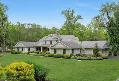 House with pool 2