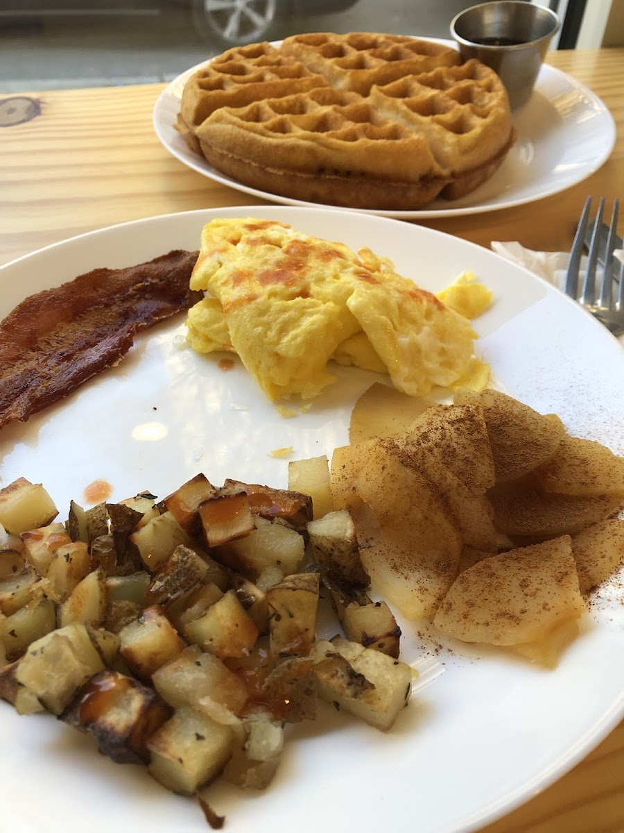 Gluten-Free Breakfast at 521 Biscuits & Waffles