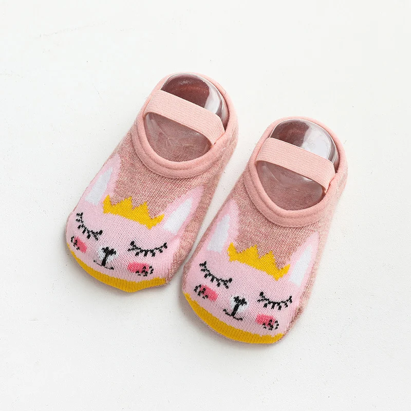 Chaussettes de sol bébé et enfant, coton automne hiver, idéales pour l'éveil et les premiers pas en douceur.