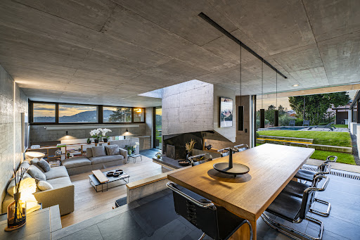 Maison contemporaine avec piscine et jardin 1