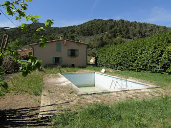 villa à Buis-les-Baronnies (26)