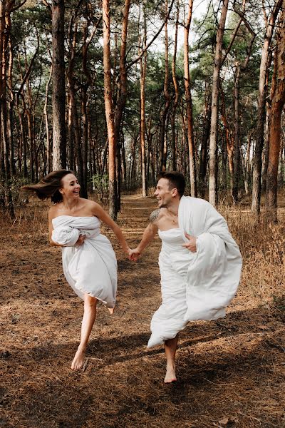 Fotografer pernikahan Svetlana Voinova (lanashadow). Foto tanggal 19 Februari 2021