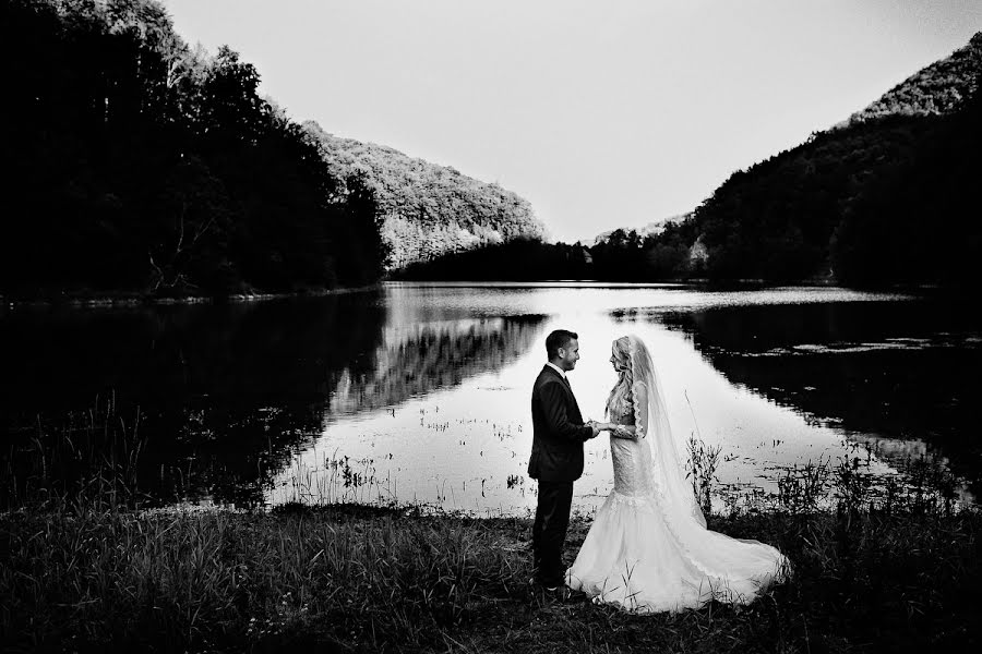 Fotógrafo de bodas Mihai Ruja (mrvisuals). Foto del 16 de septiembre 2016