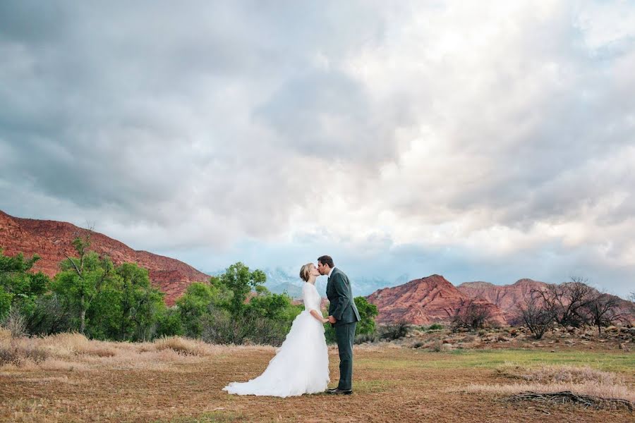 婚禮攝影師Mckenzi（mfeltphoto）。2023 5月18日的照片