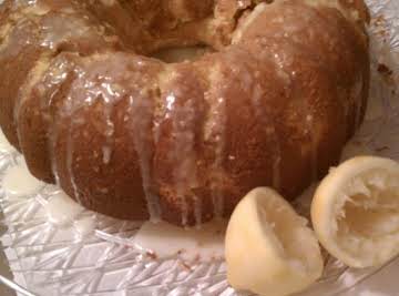 Basic Lemon Bundt Cake