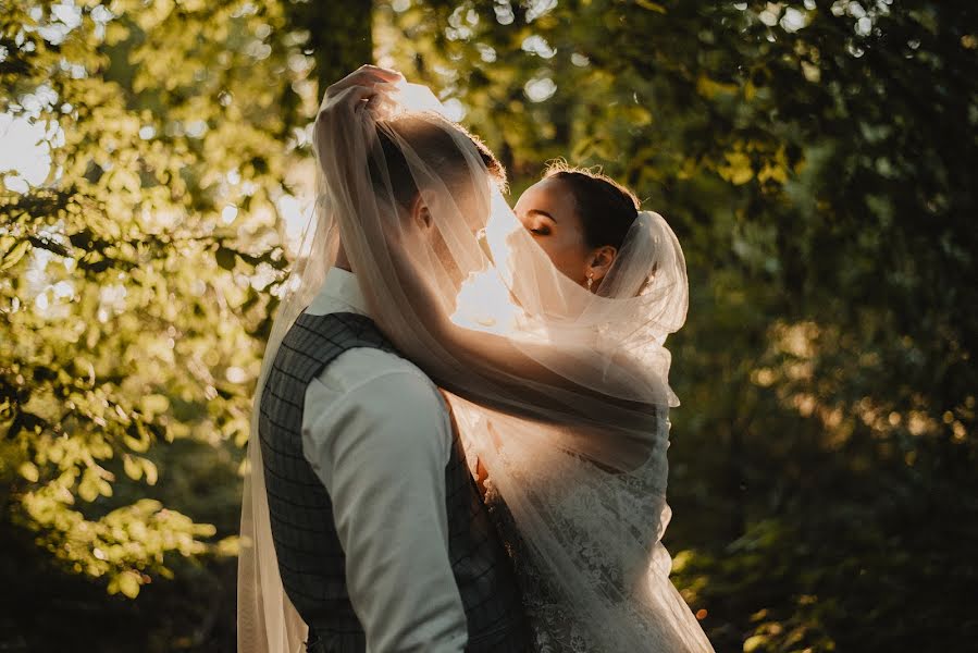 Fotografer pernikahan Tereza Vyležíková (terezavylezikova). Foto tanggal 15 Mei 2022