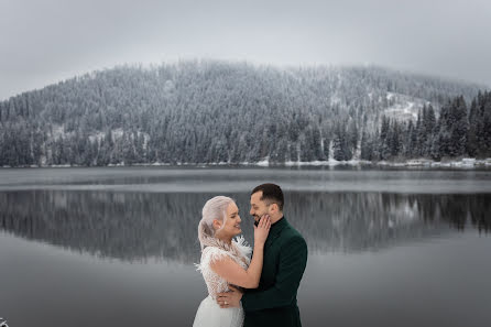 Fotógrafo de casamento Juhos Eduard (juhoseduard). Foto de 1 de fevereiro 2023