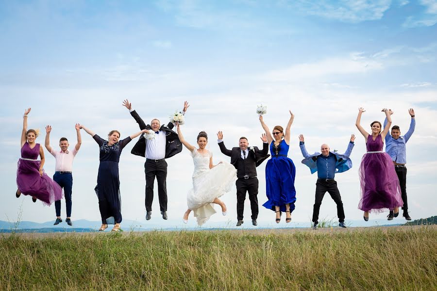 Fotografo di matrimoni Dorina Mastan (mastandorina). Foto del 4 febbraio 2021