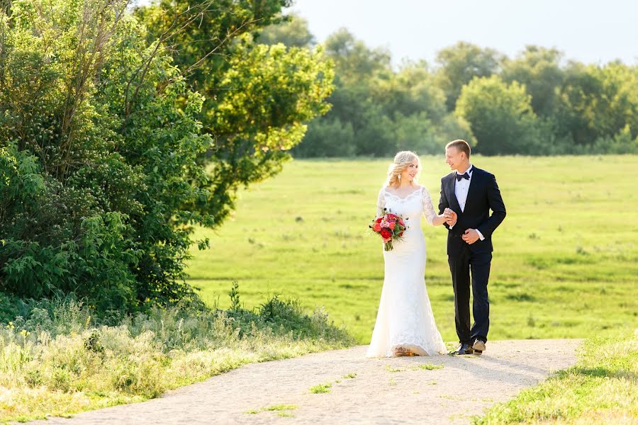 Fotógrafo de casamento Aleksey Monaenkov (monaenkov). Foto de 1 de junho 2017