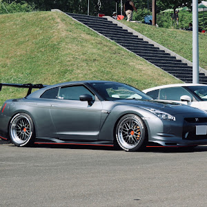 NISSAN GT-R R35