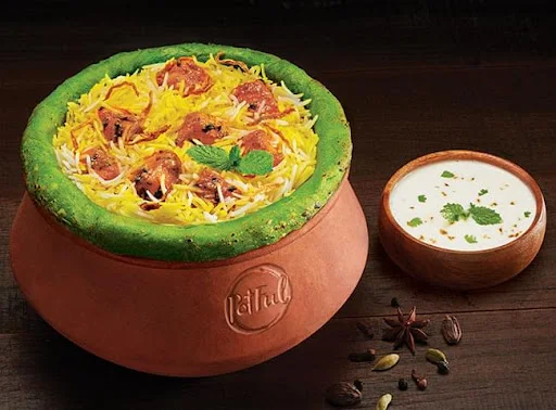 Claypot Hyderabadi Paneer Tikka Biryani