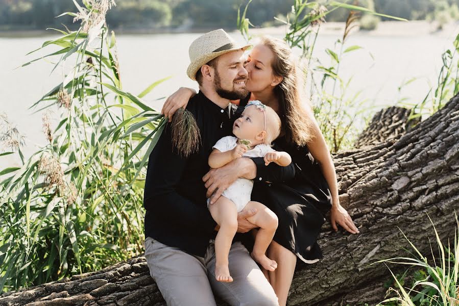 Wedding photographer Yuriy Lopatovskiy (lopatovskyy). Photo of 18 April 2020