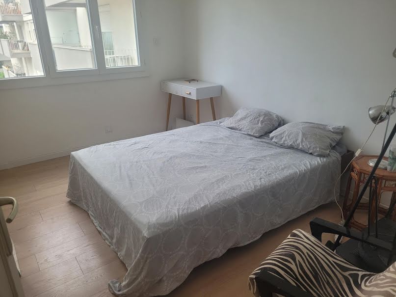 Location meublée appartement 4 pièces 72.58 m² à Nimes (30000), 980 €