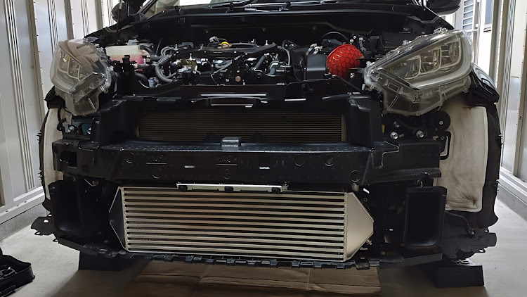 phantomさんが投稿したGR ヤリス　RZ "High performance"・GXPA16・HKS・レボリューションに関するカスタム事例の投稿画像2枚目