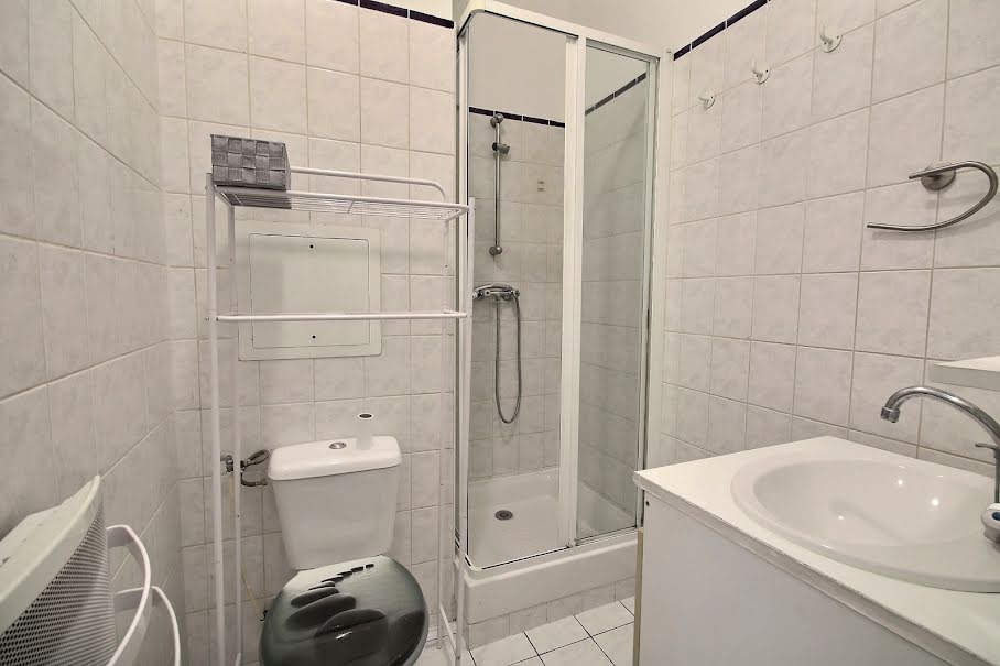 Location meublée appartement 1 pièce 31 m² à Paris 17ème (75017), 1 250 €