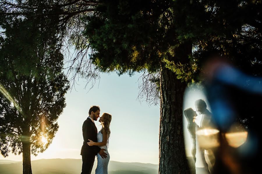 Fotógrafo de casamento Anton Podolskiy (podolskiy). Foto de 9 de dezembro 2016