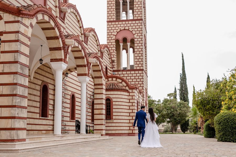 Wedding photographer Arina Gracheva (arinagracheva). Photo of 10 November 2022