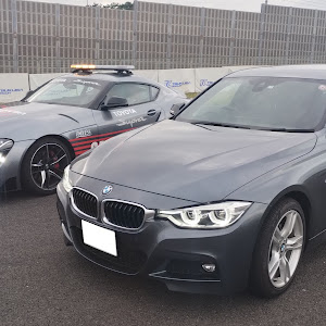 3シリーズ セダン 320d