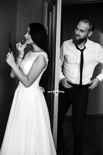 結婚式の写真家Pavel Carkov (greydusk)。2019 6月10日の写真
