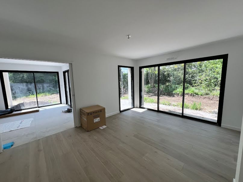 Location meublée maison 6 pièces 144 m² à Laillé (35890), 595 €