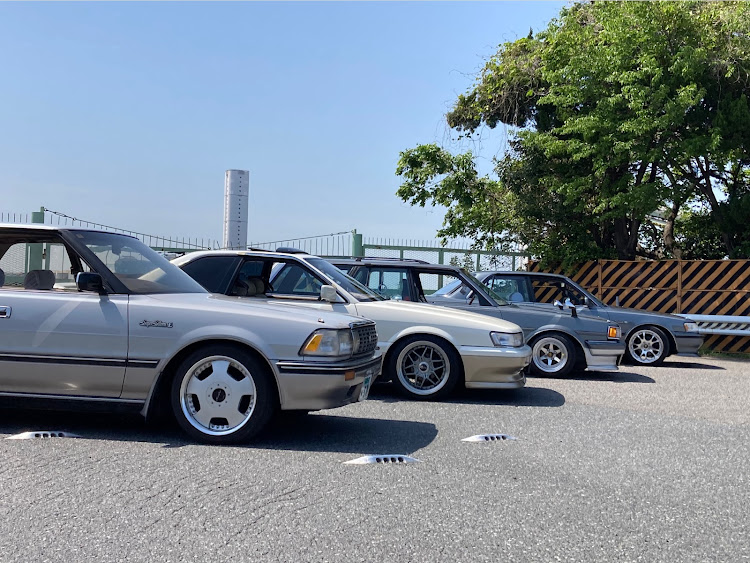 マークII セダンのマークⅡワゴン・レパード・13クラウン・マークⅡセダンに関するカスタム事例の投稿画像2枚目