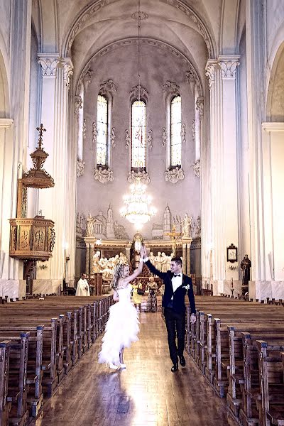 Fotógrafo de casamento Robertinas Valyulis (fotororo). Foto de 11 de fevereiro 2017