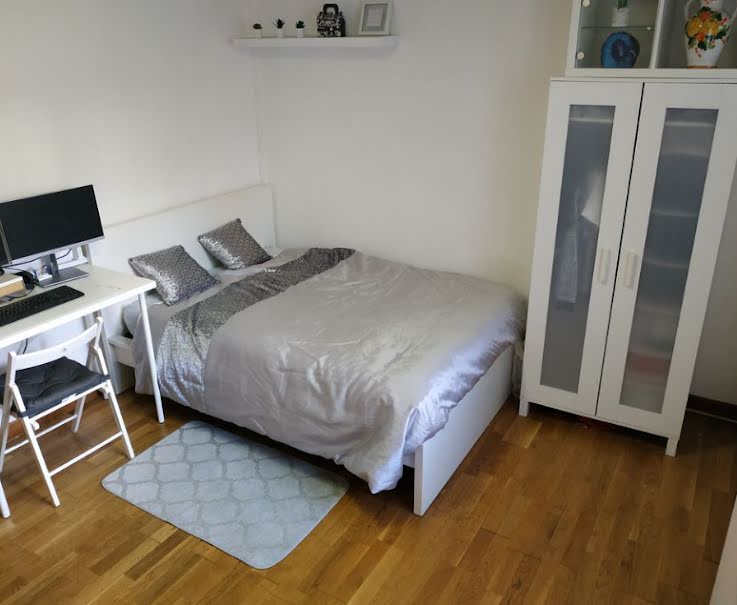 Location  appartement 1 pièce 20 m² à Rueil-Malmaison (92500), 695 €