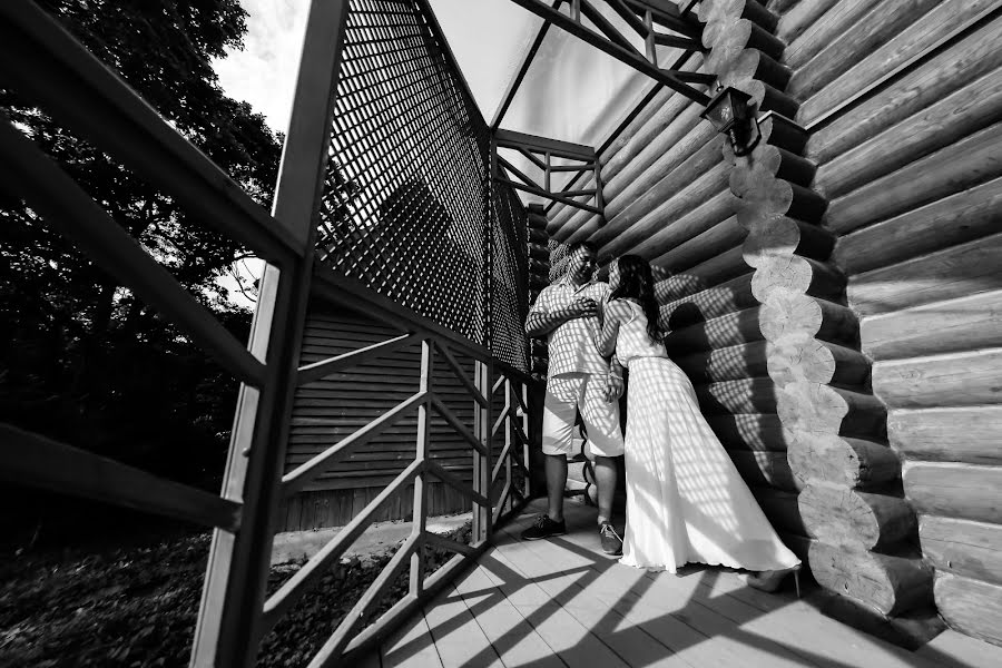 Fotógrafo de casamento Olga Oborskaya (oborskayaolga). Foto de 17 de agosto 2016