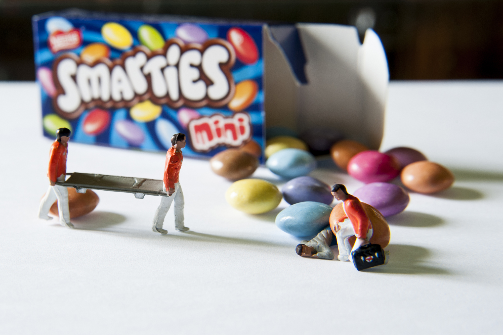 caduta smarties di gabrielecollini