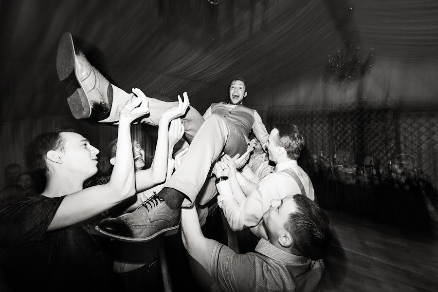 Fotógrafo de bodas Yuriy Sushkov (hors). Foto del 12 de julio 2017