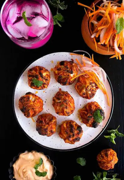 Veg Tandoori Momos Fried (8 Pcs)