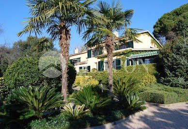 House with pool and terrace 1