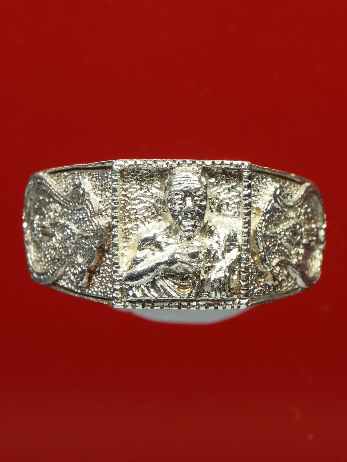 แหวนหลวงพ่อคูณ รุ่นเลื่อนสมณศักดิ์