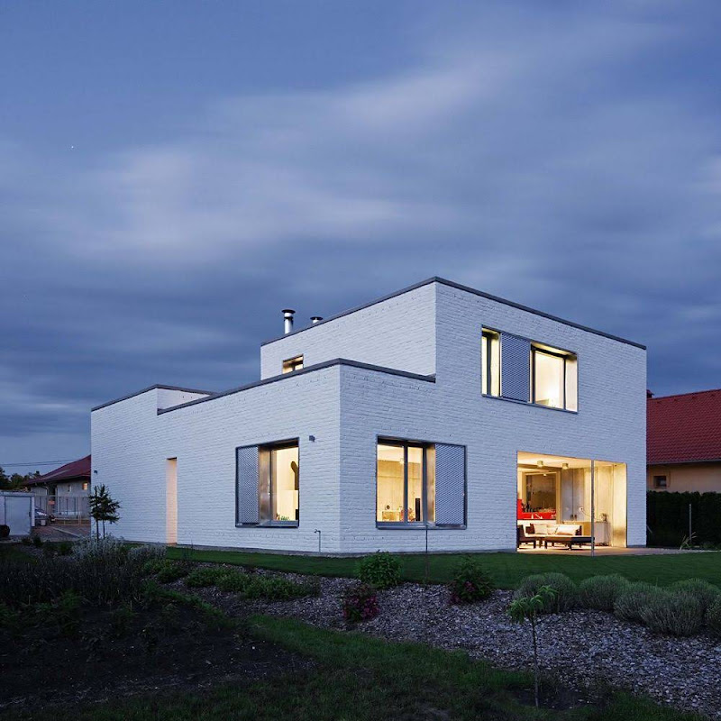 Casa en Dunaujvaros - ZSK Architects