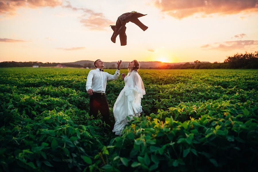 結婚式の写真家Volodimir Lesik (tsembel)。2018 5月7日の写真