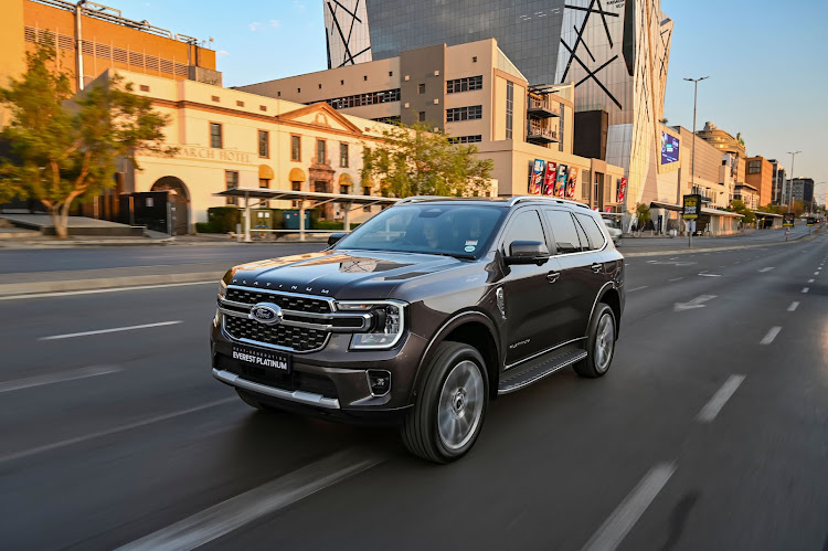 A nearly-new 2023 Ford Everest Platinum with roughly 4,178km on the odometer retails for an average price R1,197,546.