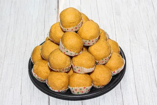 Desi Ghee Besan Dry Fruit Laddu