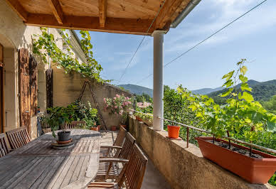 House with garden and terrace 9