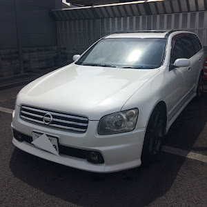 ステージア