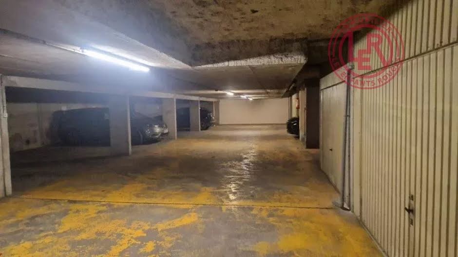 Location  parking   à Paris 10ème (75010), 110 €