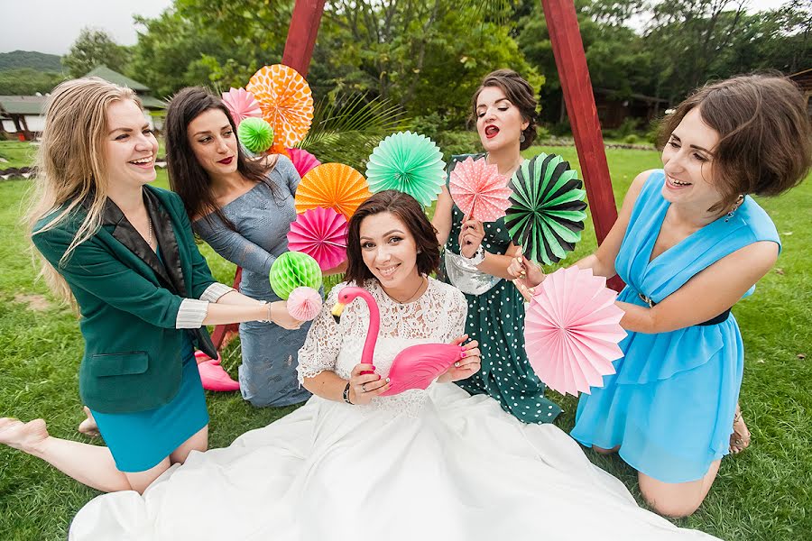 Fotografo di matrimoni Olga Shtanger (olyazaolya). Foto del 2 marzo 2020