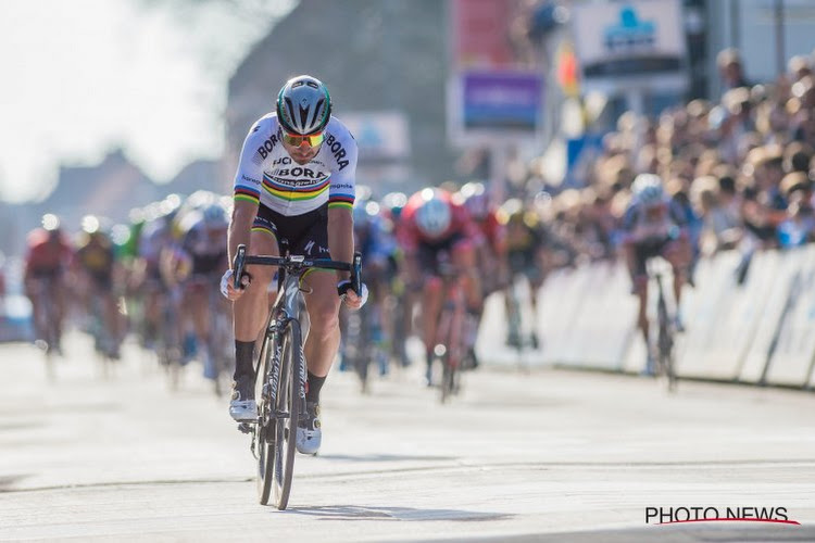 Man in supervorm Oliver Naesen hard over de actie van Peter Sagan: "Bij mij zou hij een rib kwijt geweest zijn"