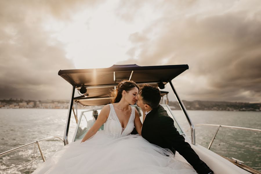 Fotografo di matrimoni Alessio Tagliavento (alessiotagliave). Foto del 28 ottobre 2023