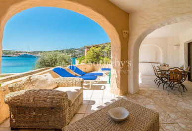 Apartment with terrace and pool 7