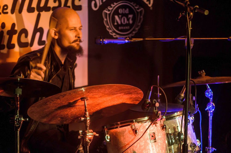 Kristo Zondagh on drums for the Rob Thompson band