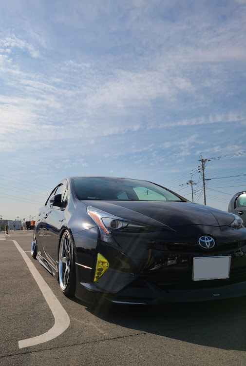 プリウスの買い物スーパー駐車場に関するカスタム事例の投稿画像1枚目